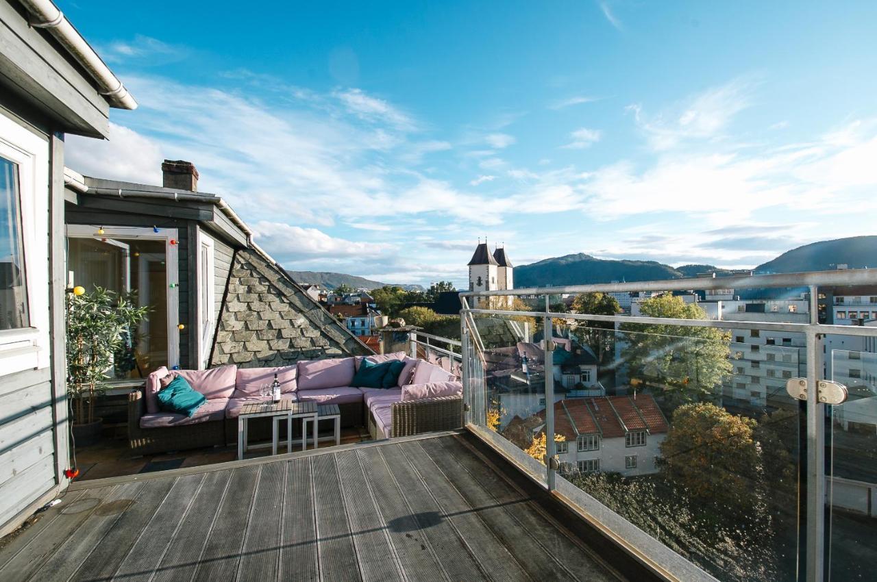 Spacious Penthouse With Grand Terrace Bergen Ngoại thất bức ảnh